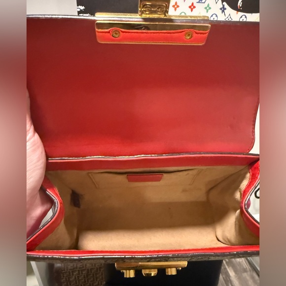 GG Supreme Monogram Padlock red and pink bag with gold chain - Picture 13 of 16